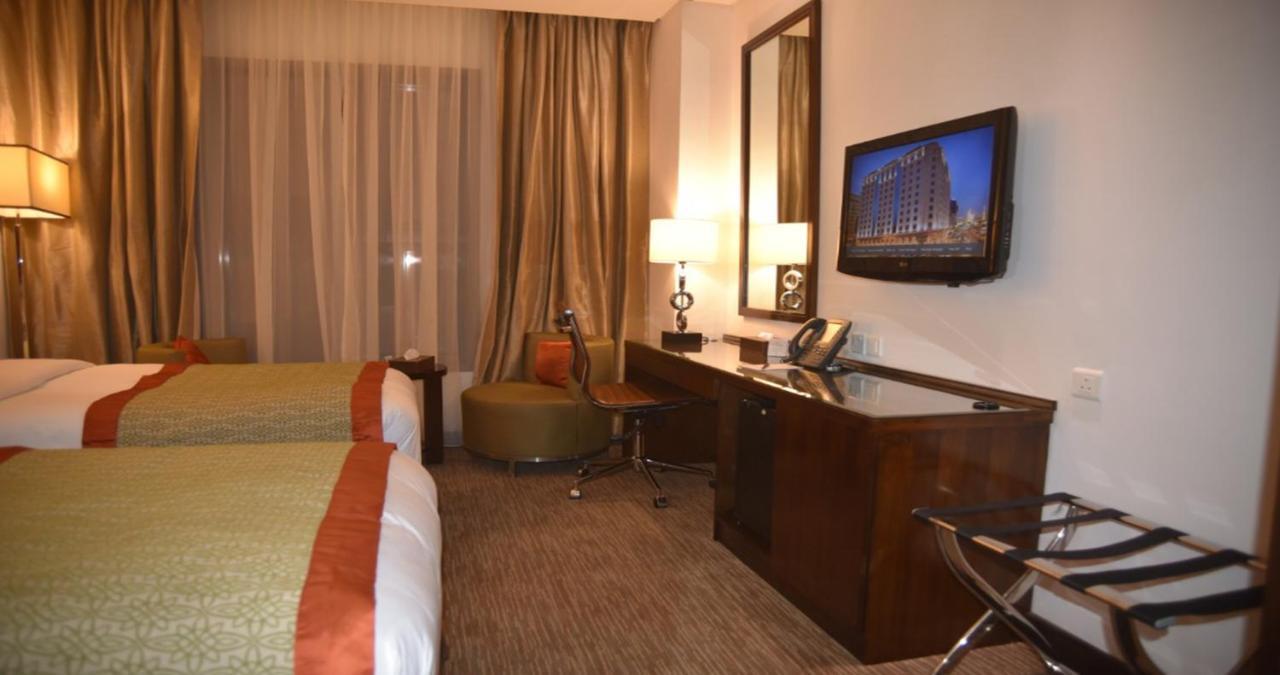 Crowne Plaza Madinah, An Ihg Hotel Medina Bagian luar foto